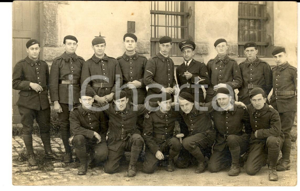 Fotografia d epoca originale 1920 ca ARMEE DE FRANCE Groupe militaires 11e régiment Photo carte postale 1