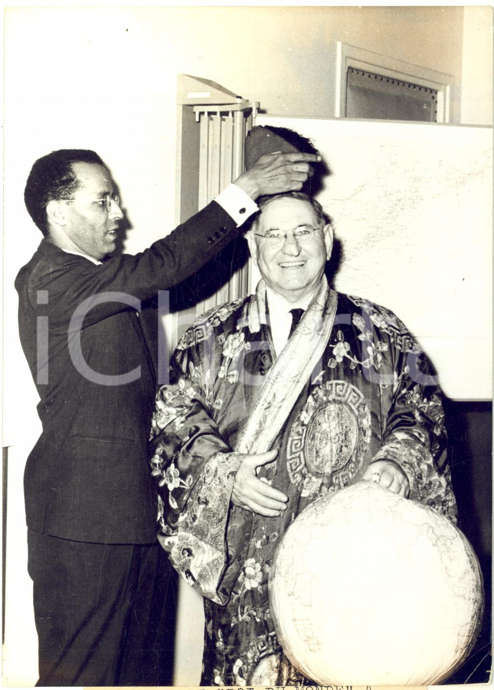 1959 RABAT (MOROCCO) "King of the world" Homer A. TOMLINSON with a chechia