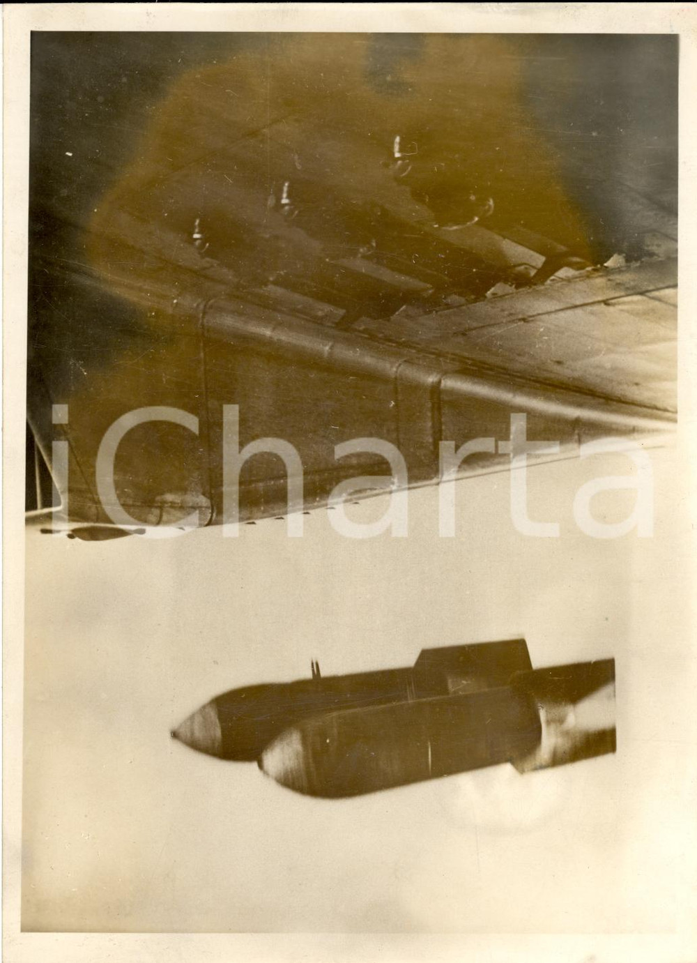 Fotografia d epoca originale 1941 GUERRA AEREA WW2 Luftwaffe sgancia bombe su INGHILTERRA Fotografia 1