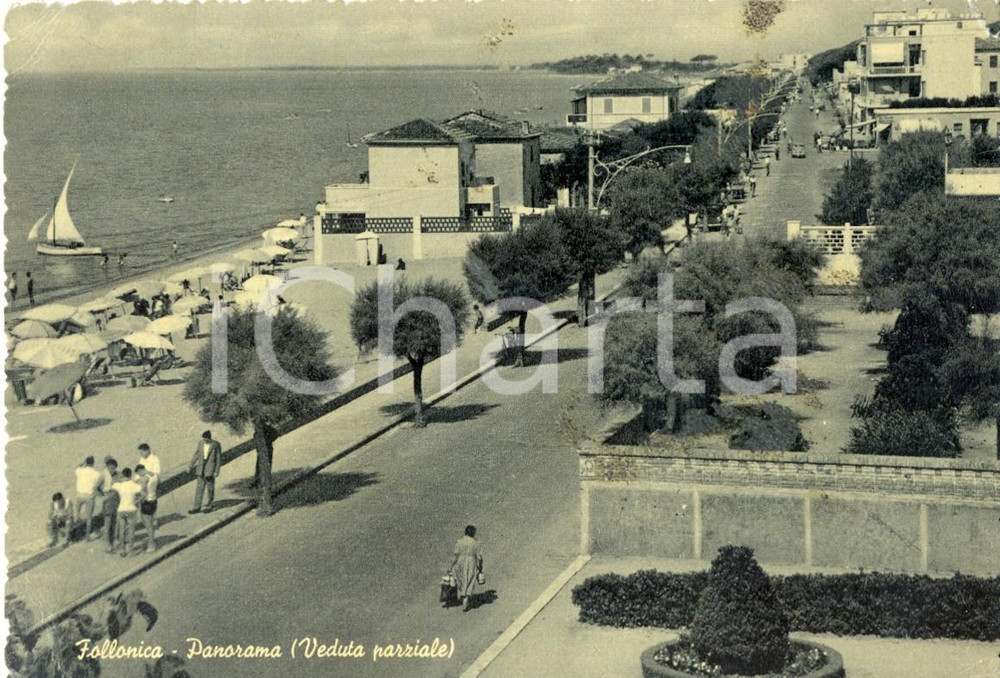 Cartolina originale da collezione 1956 FOLLONICA (GR) Veduta del lungomare con passanti *Cartolina postale FG VG 1