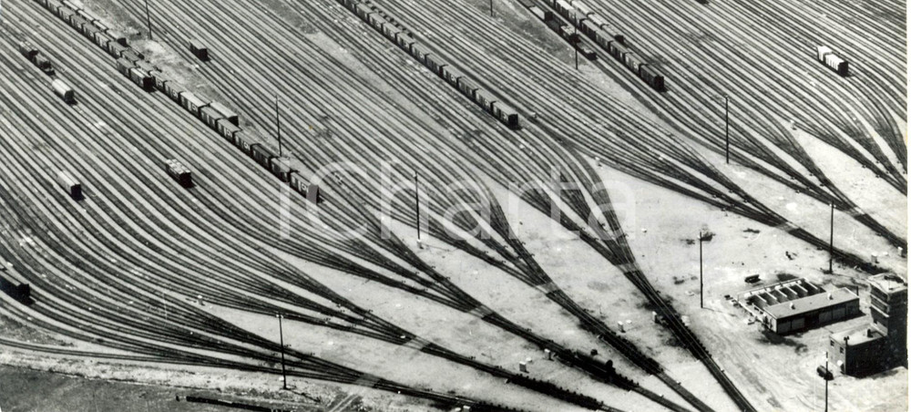 Fotografia d epoca originale 1973 MONTREAL CANADA Veduta aerea dello scalo merci ferroviario Foto 24x10 cm 1