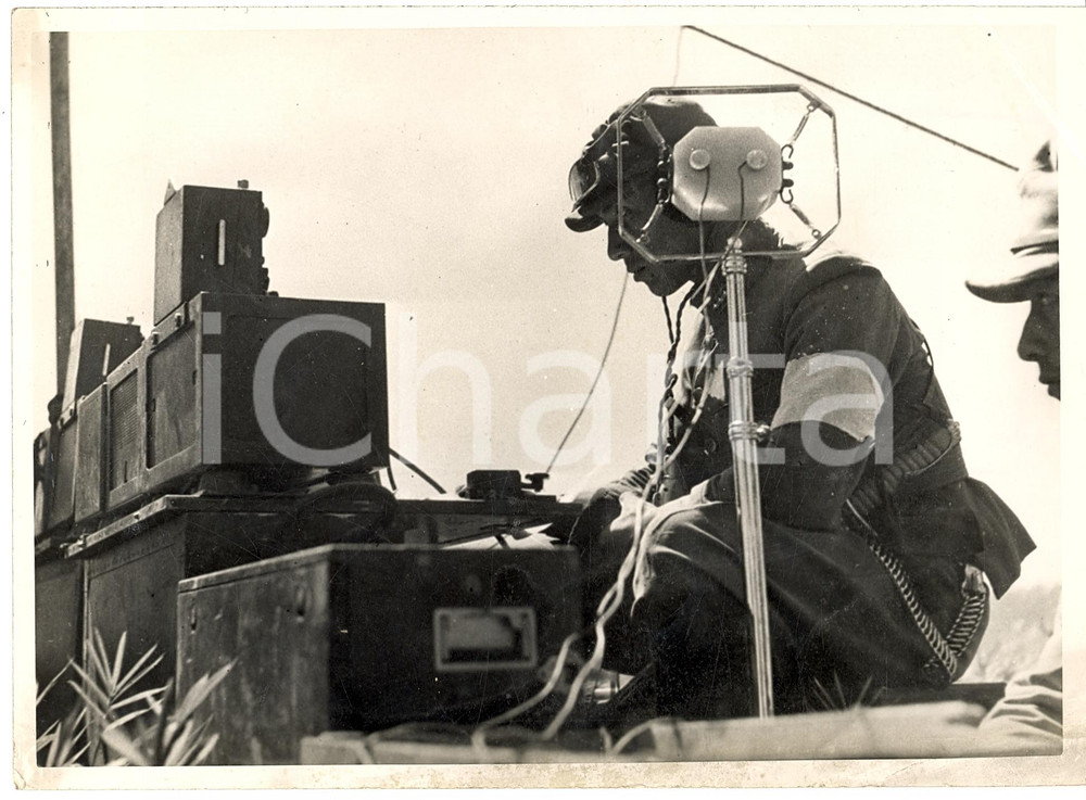 Fotografia d'epoca originale 1940 ca WW2 Esercitazioni di radio-operatore giapponese 1