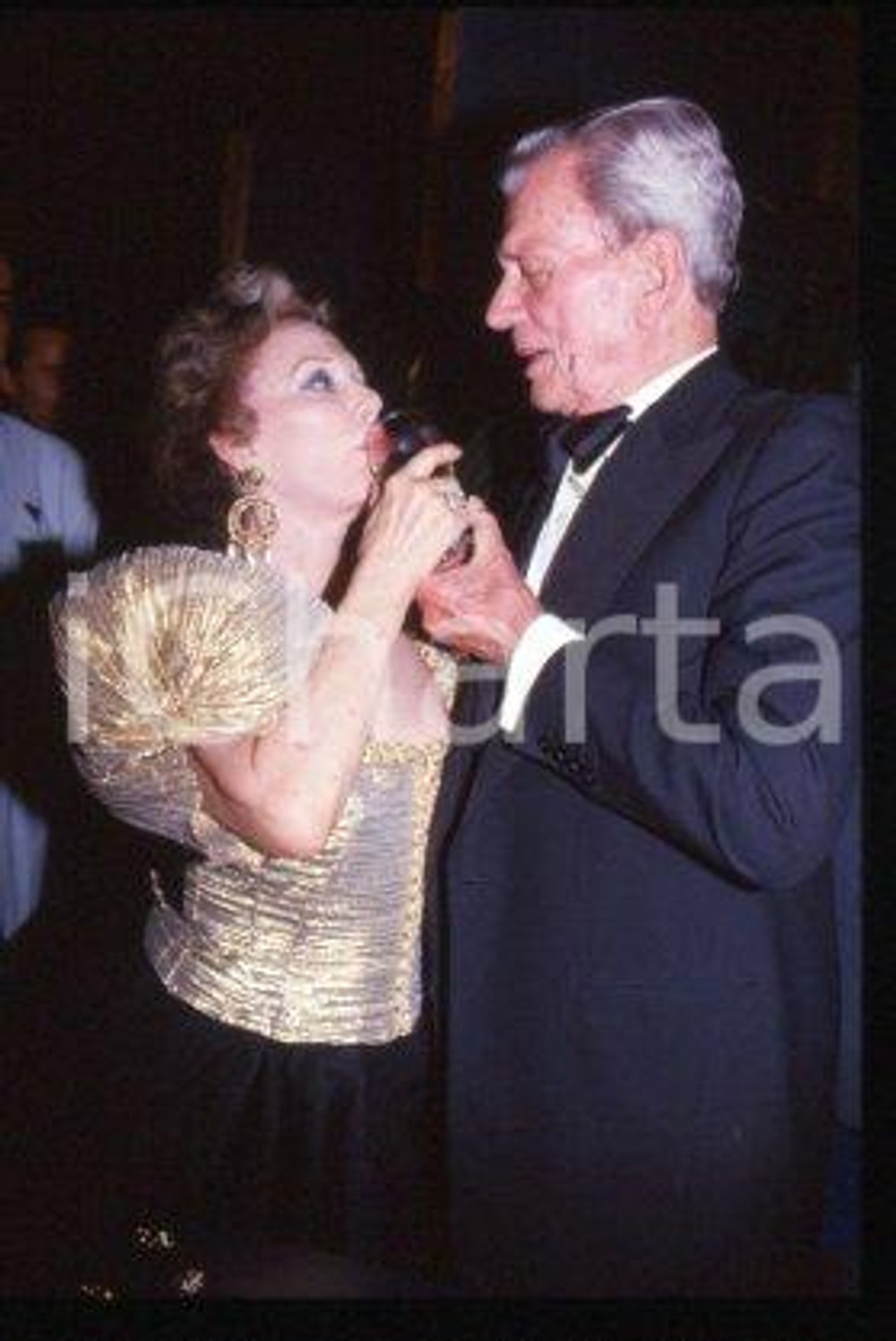 35mm vintage slide* 1981 ca CANNES Joseph COTTEN and wife Patricia MEDINA (31)