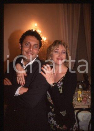 35mm vintage slide* 1998 ca RAI1 ITALY - Lunetta SAVINO & Enrico BRIGNANO (22)