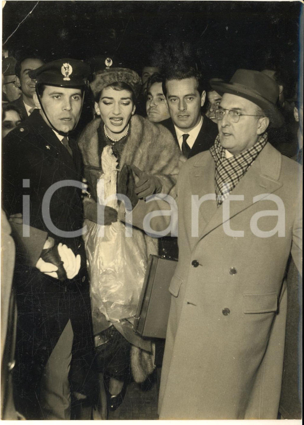 1958 MILANO Stazione Centrale - Arrivo di Maria CALLAS tra la folla *Foto 13x18