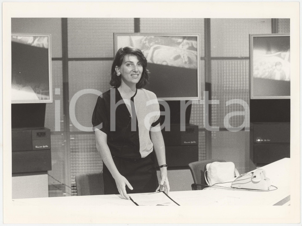 Fotografia d epoca originale 1985 ca RAI DUE  CHE FAI, MANGI? Carla URBAN Ritratto  Foto 24x18 cm 1 1