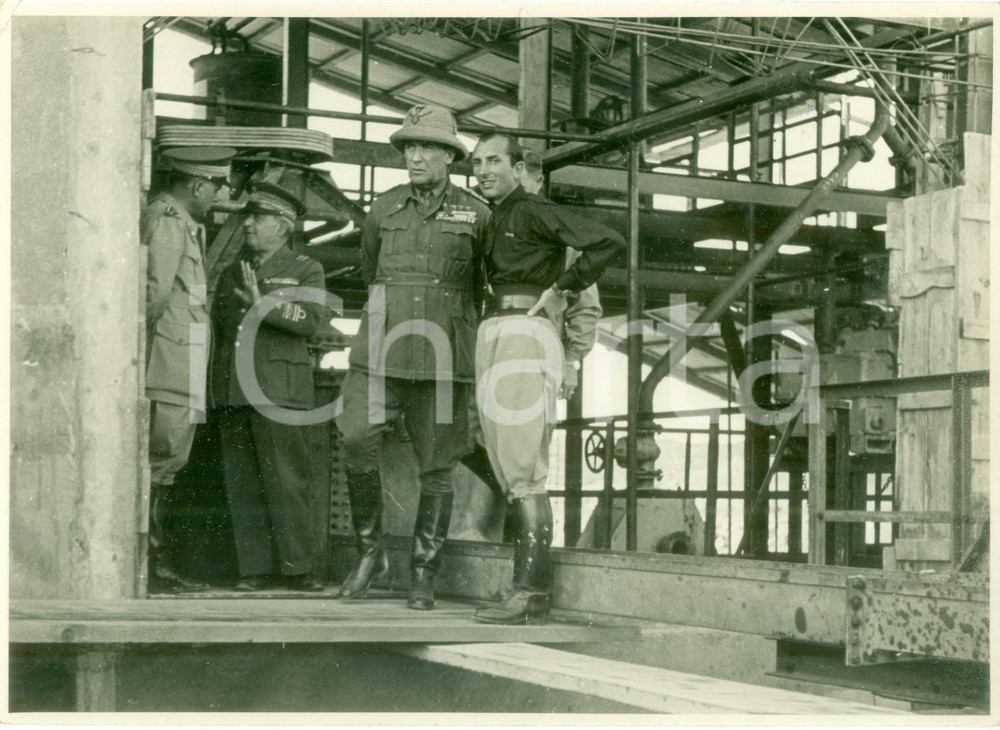 Fotografia d epoca originale 1936 ASMARA ERITREA AOI Pietro BADOGLIO visita azienda mineraria Fotografia 1