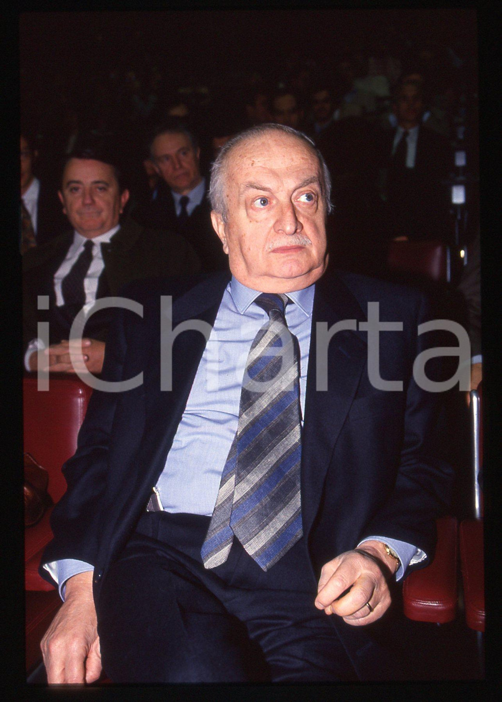 35mm vintage slide* 1995 ca MILANO Sergio VACCÀ Il professore a un convegno (3)