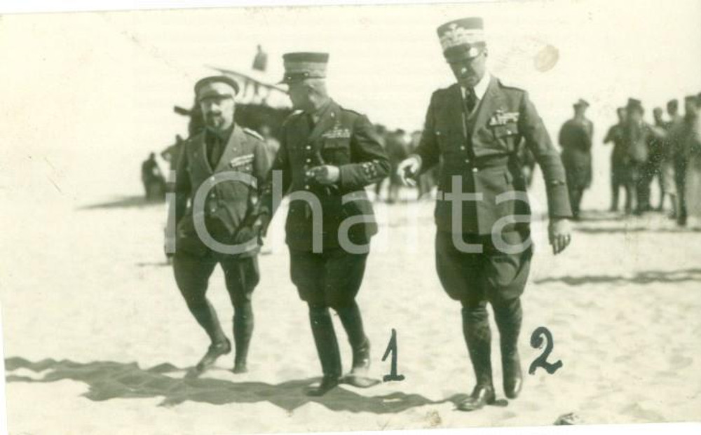 Fotografia d epoca originale 1931 EL GIOF LIBIA Rodolfo GRAZIANI accoglie Pietro BADOGLIO Foto cm 9 x 5 1