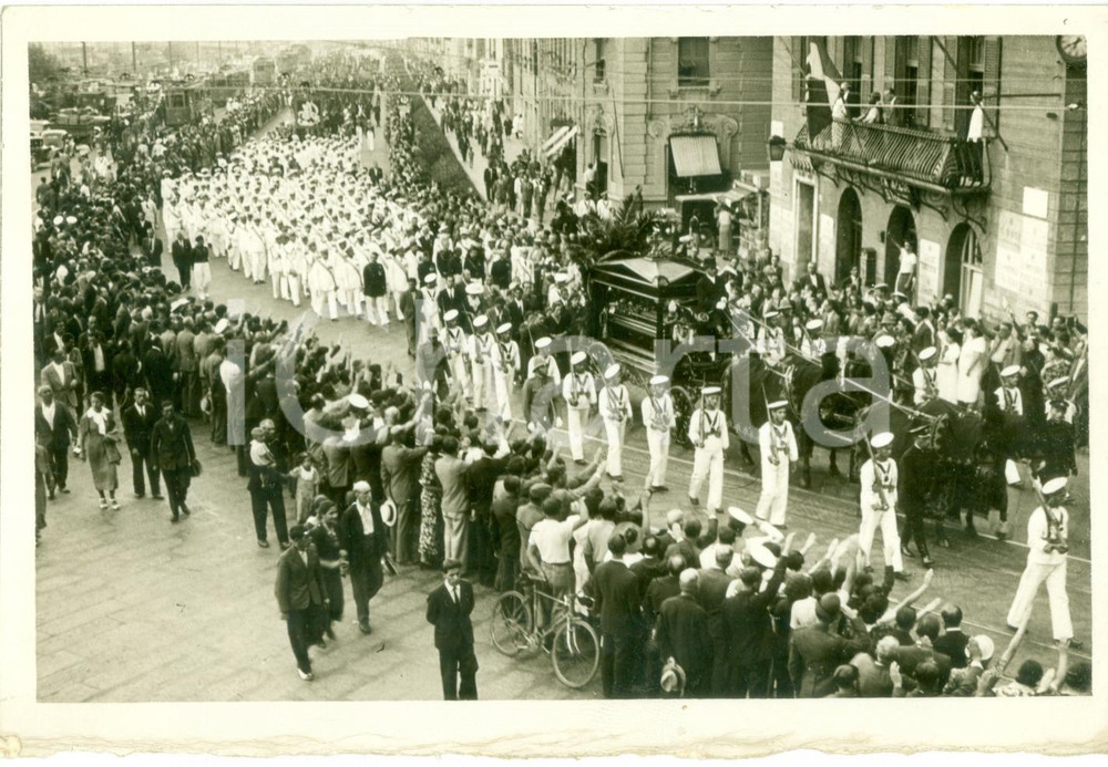 Fotografia d epoca originale 1937 GENOVA Funerali marinai vittime disastro ferroviario CASELLA Fotografia 1