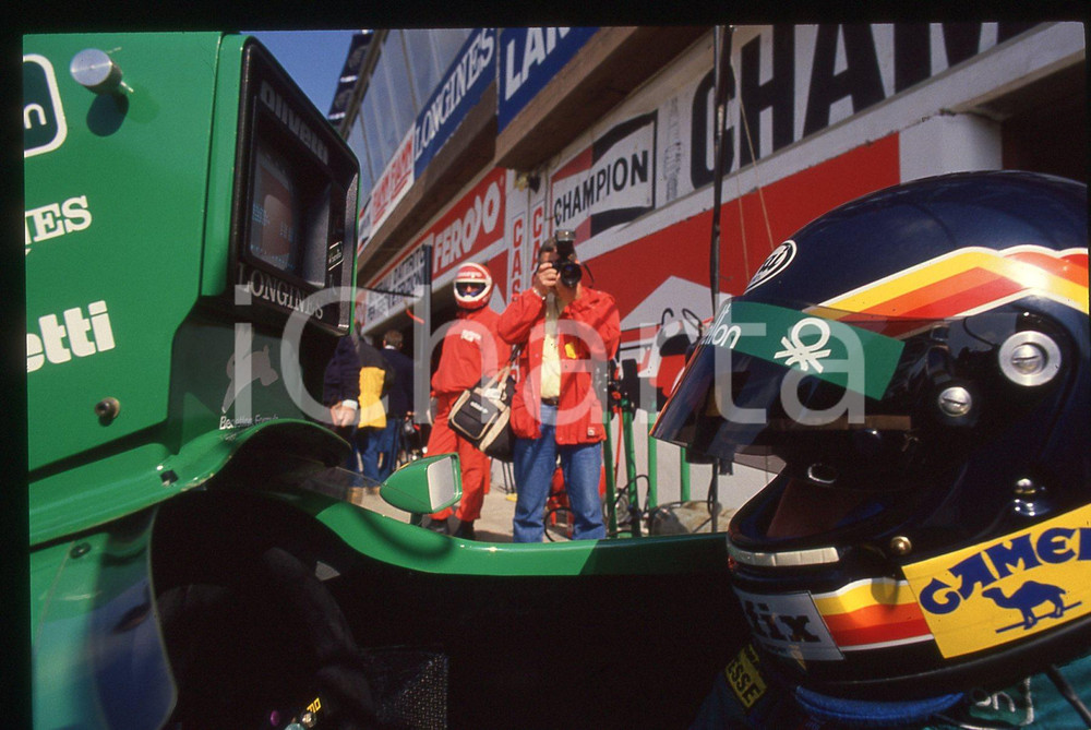 35mm vintage slide* 1988 GP SAN MARINO Thierry BOUTSEN su BENETTON B188 ai box