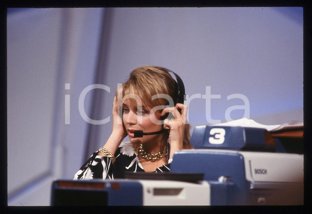 35mm vintage slide* 1987 ODEON TV Roberta TERMALI a FORZA ITALIA - Backstage (1)