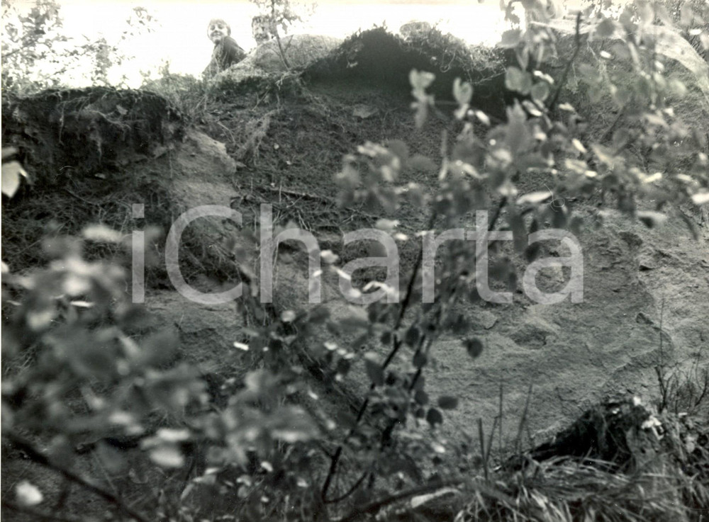 Fotografia d'epoca originale 1980 ca ZAVATTARELLO (PV) Veduta di frana a valle del Castello DAL VERME *Foto 1
