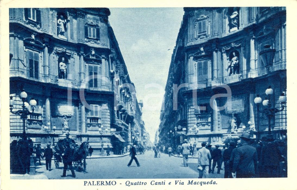 Cartolina originale da collezione 1938 PALERMO Quattro Canti e Via MACQUEDA Cartolina ANIMATA con carrozza FP VG 1