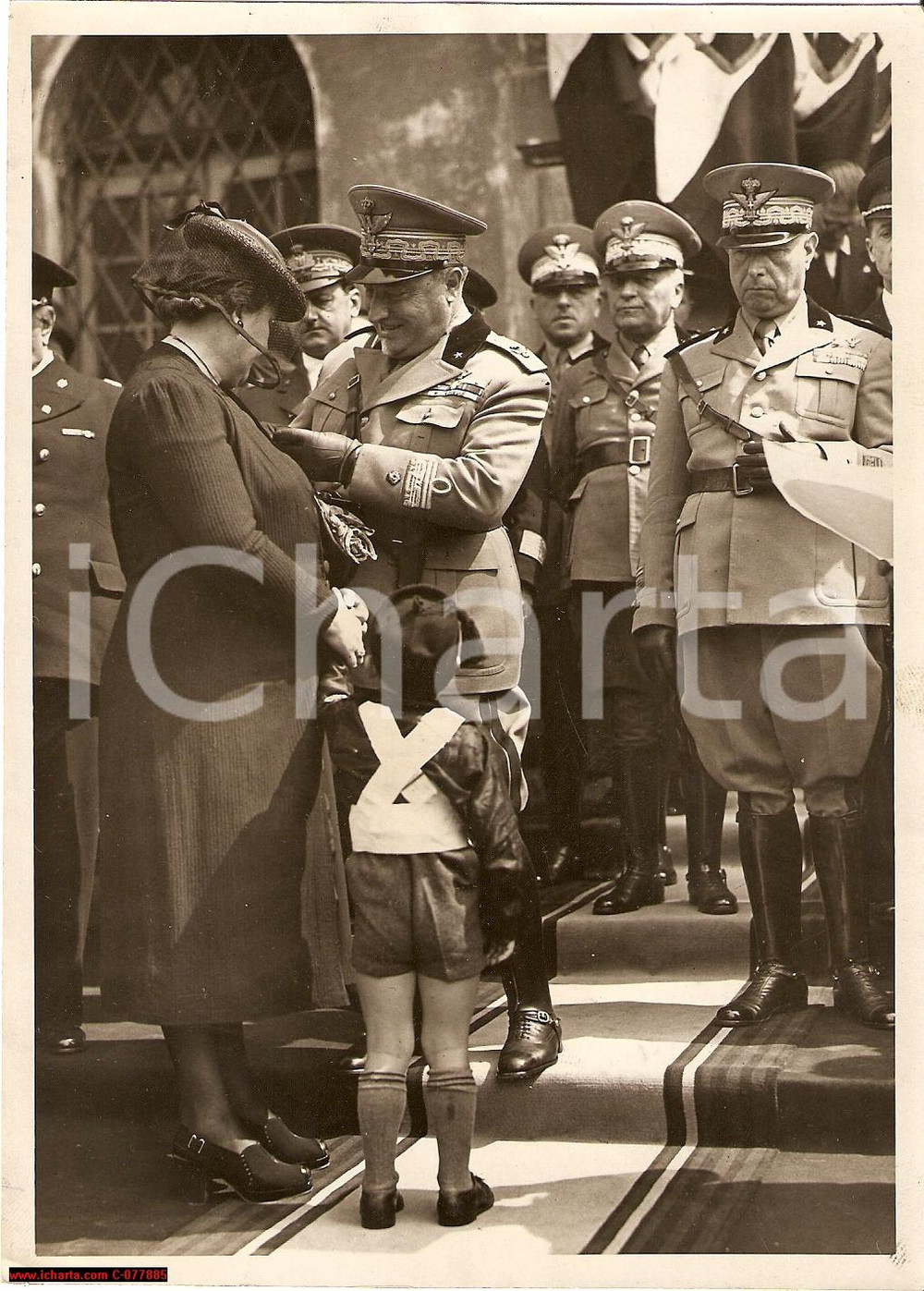 Fotografia d epoca originale 1940 Milano, Generale Antero Canale, onorificenze PHOTO 1
