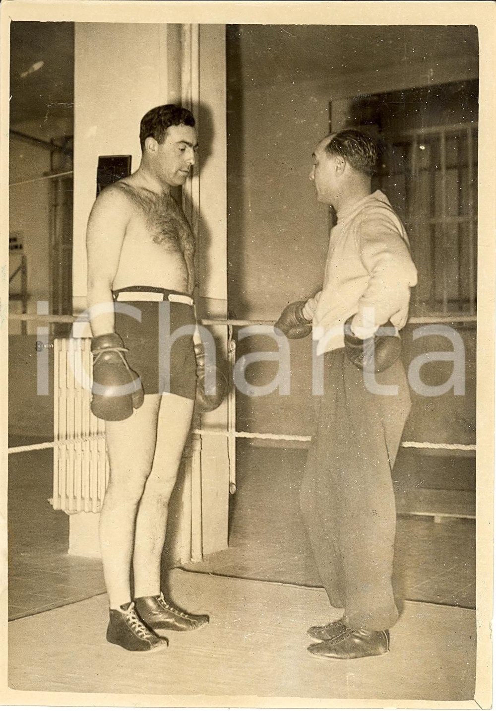 Fotografia d'epoca originale 1938 MILANO BOXE Pugile italiano discute con l'allenatore *Foto 13x18 cm 1
