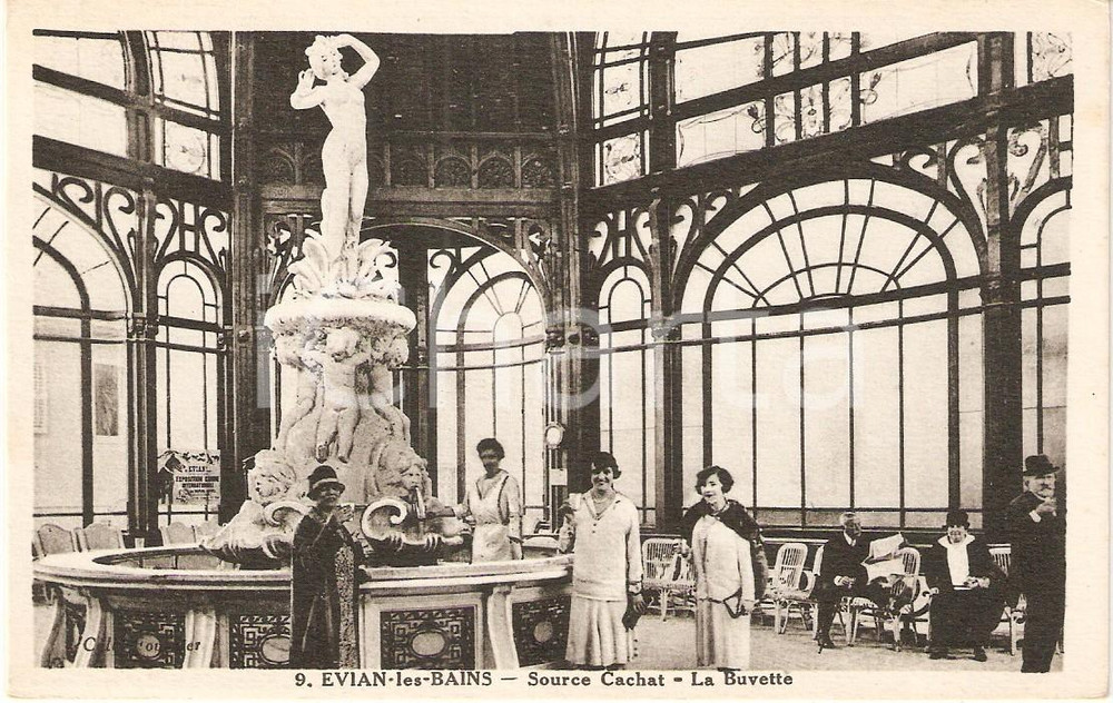 Cartolina originale da collezione 1925 ca EVIANLESBAINS F Source CACHAT  La BUVETTE Cartolina ANIMATA FP NV 1