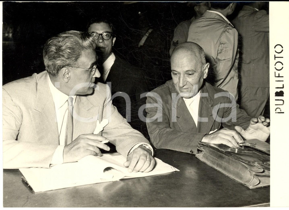 Fotografia d epoca originale 1953 NAPOLI Revisione processo a Carlo CORBISIERO  Gli avvocati Foto 18x13 cm 1
