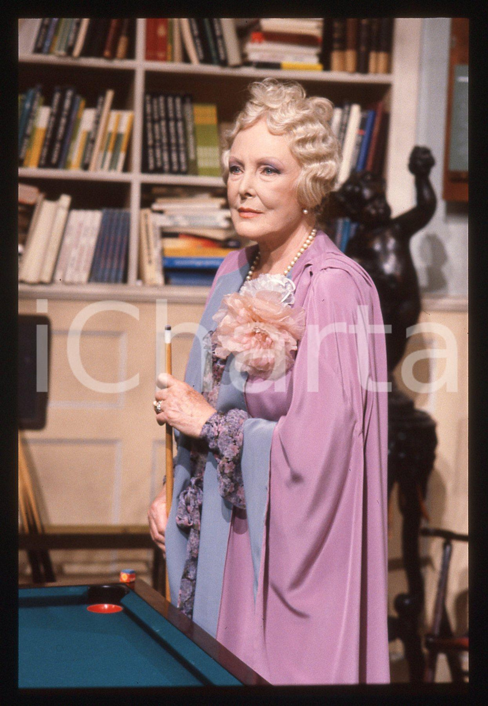 35mm vintage slide* 1990 RAI 2 - Caterina BORATTO a VILLA ARZILLA (8)