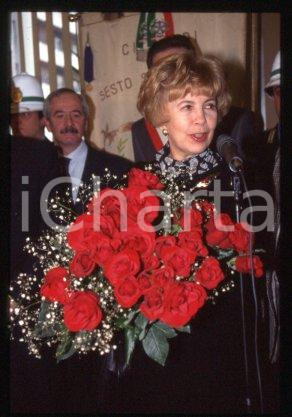 35mm vintage slide* 1990 ca POLITICS Soviet activist Raissa GORBATCHEVA (16)
