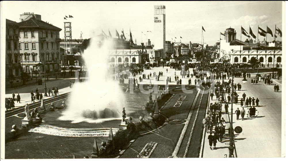 Fotografia d epoca originale 1940 MILANO FIERA CAMPIONARIA Fontana e Torre della SNIA VISCOSA Fotografia 1