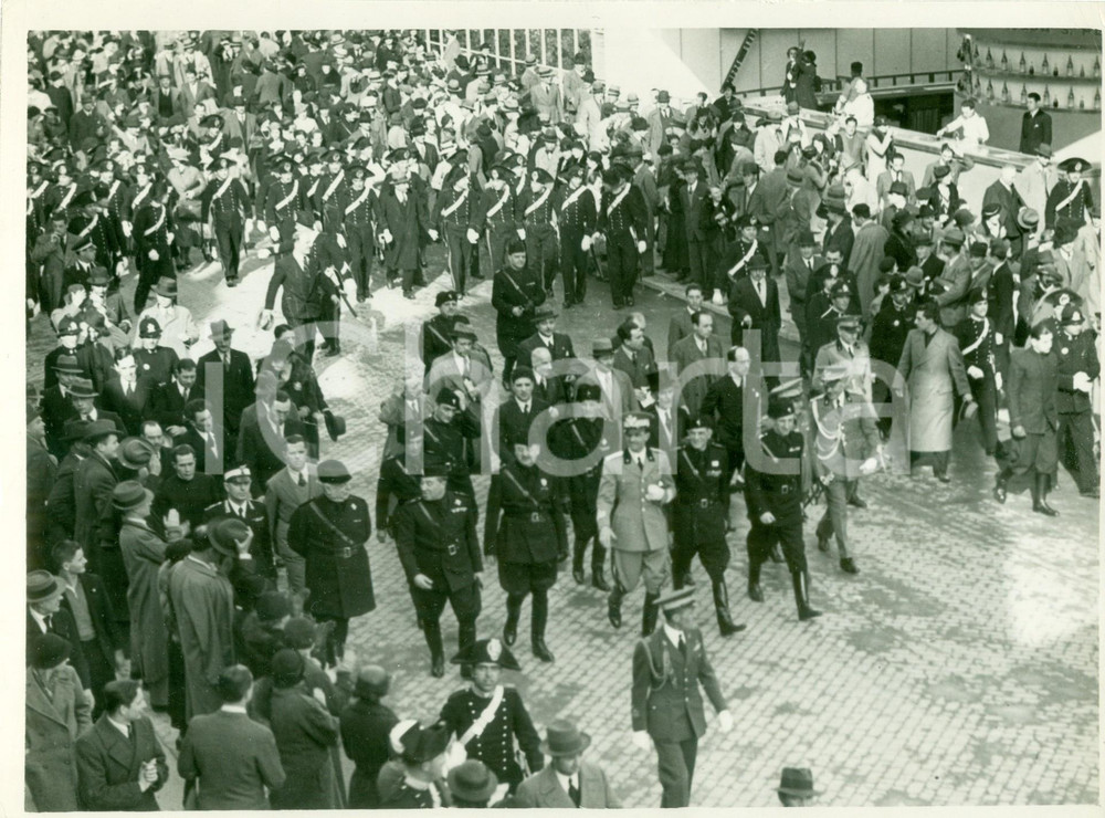 Fotografia d epoca originale 1939 MILANO Principe UMBERTO II Pietro PURICELLI visitano Fiera Campionaria 1