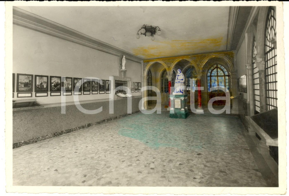 Fotografia d epoca originale 1960 ca VERONA L ingresso di un convento Foto BRESSANINI ritoccata a mano 17x12 1