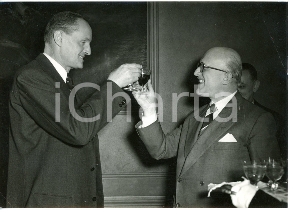 1955 TORINO Brindisi tra l'ambasciatore Manlio BROSIO e il sindaco Amedeo PEYRON