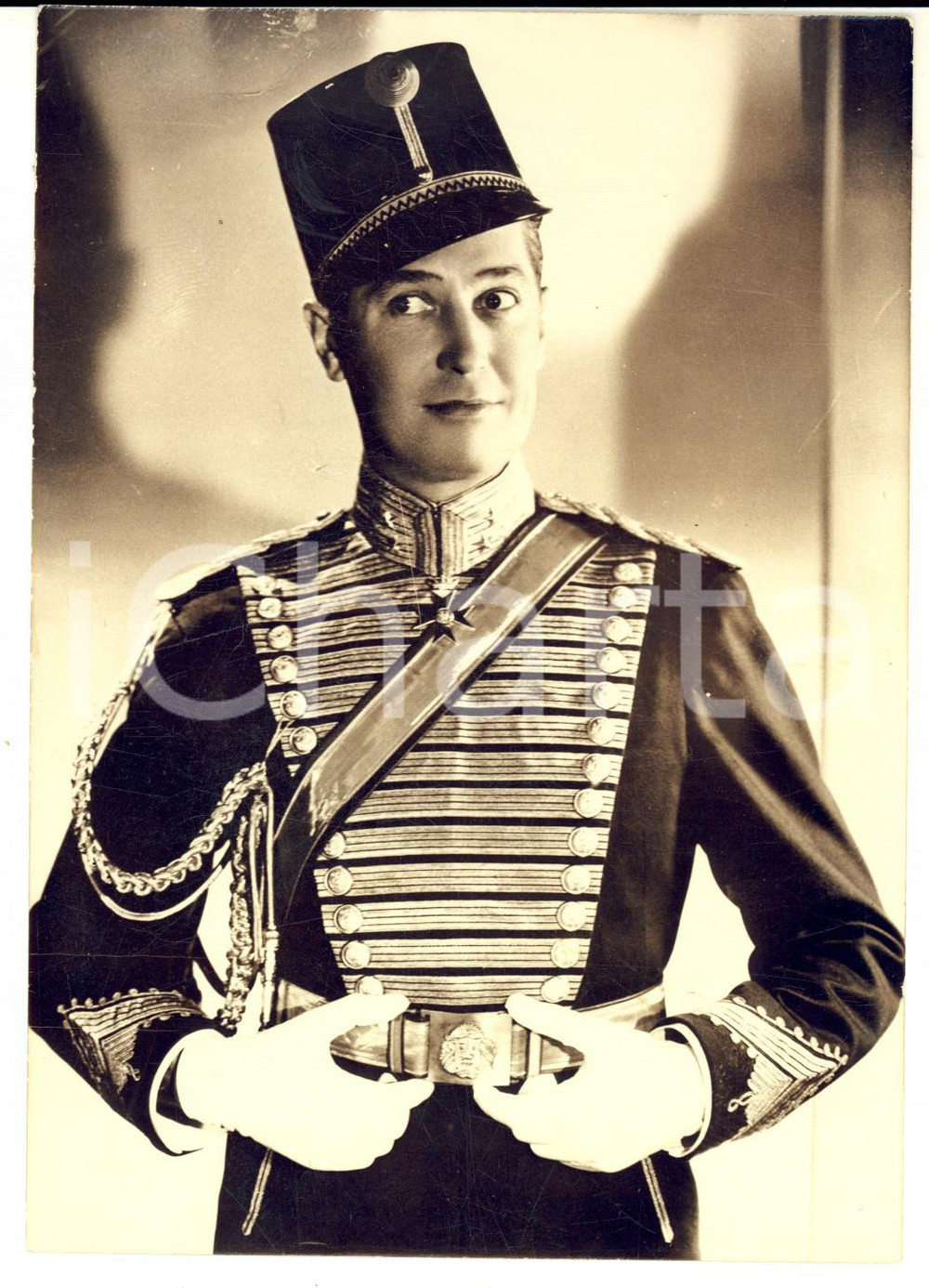 Fotografia d epoca originale 1935 ca PARIS Maurice CHEVALIER habillÃ© en soldat Photo 13x18 cm 1