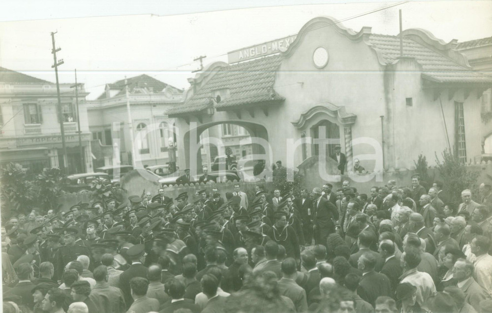 Fotografia d epoca originale 1940 ca SAN PAOLO DEL BRASILE Avanguardisti al Regio Consolato d ITALIA Foto 1