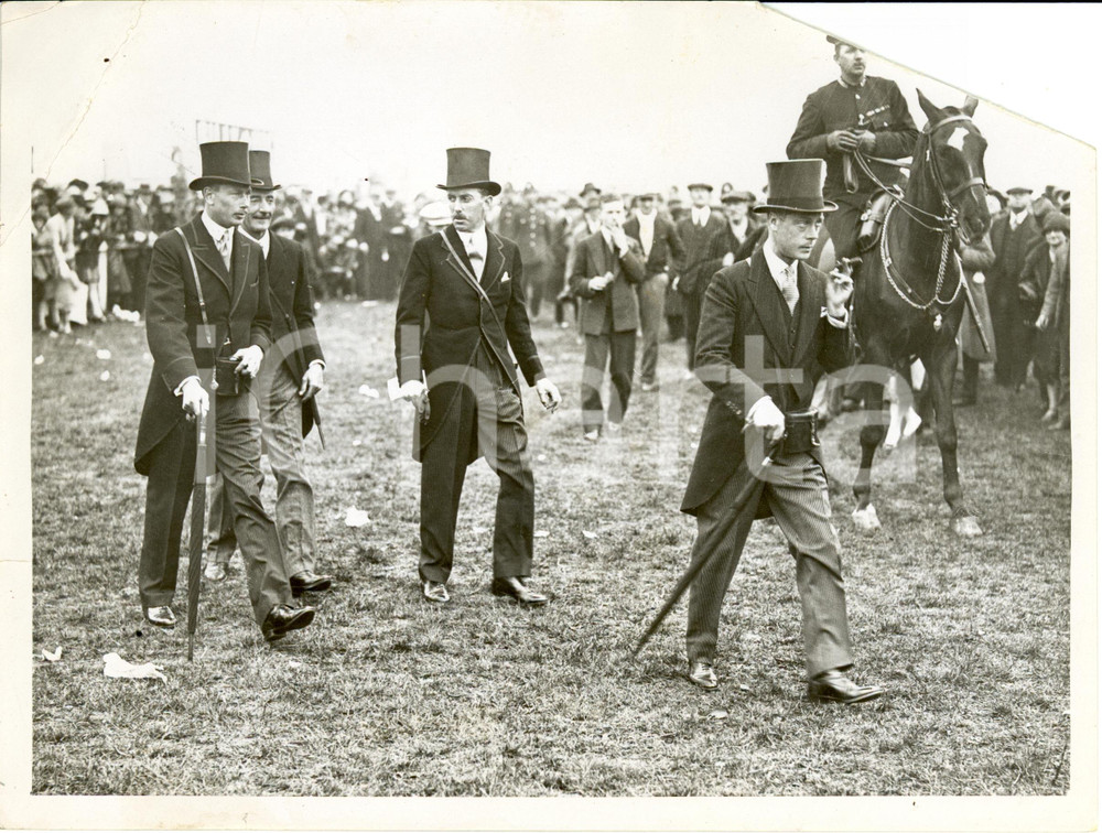 Fotografia d epoca originale 1927 EPSOM UK Nobili accorrono per inceidente Prince of WALES DANNEGGIATA 1