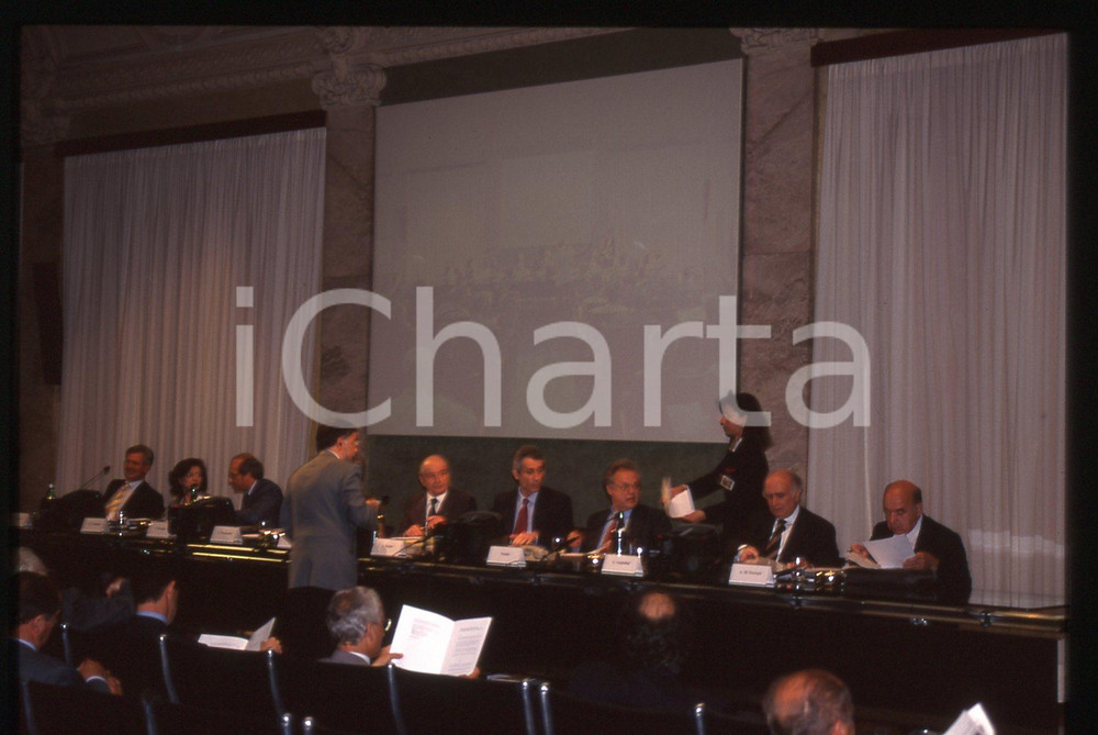 35mm vintage slide* 1996 MILANO - MONTEDISON Assemblea dei soci azionisti (2)