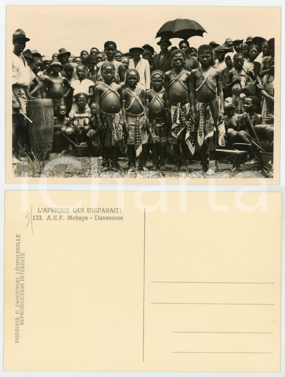 1930 C. ZAGOURSKI «L'Afrique qui disparaît»  A.E.F. Mobaye - Danseuses *Postcard  Fotocartolina postale d'epoca, appartenente alla 2^ serie &laquo;L'Afrique qui dispara&icirc;t&raquo; del fotografo Casimir Zagourski (L&eacute;opoldville).N&deg;133, non viaggiata.CONDIZIONI: GFORMATO: 14x9 cm    originale e autentica 1