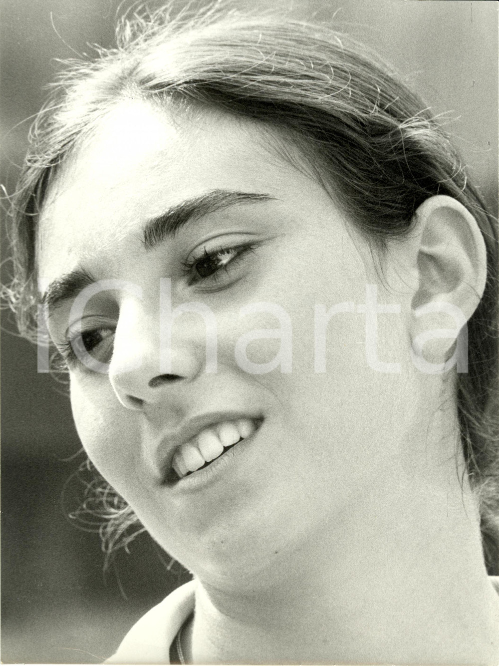 Fotografia d epoca originale 1980 ca TENNIS Campionessa Emanuela ZONI mentre studia Foto 18 x 24 cm 1