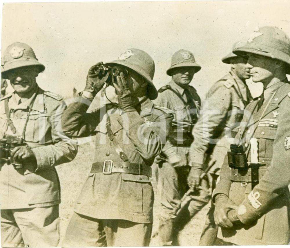 Fotografia d epoca originale 1936 TEMBIEN ETIOPIA Duca di BERGAMO osserva nemici guerra di ABISSINIA Foto 1
