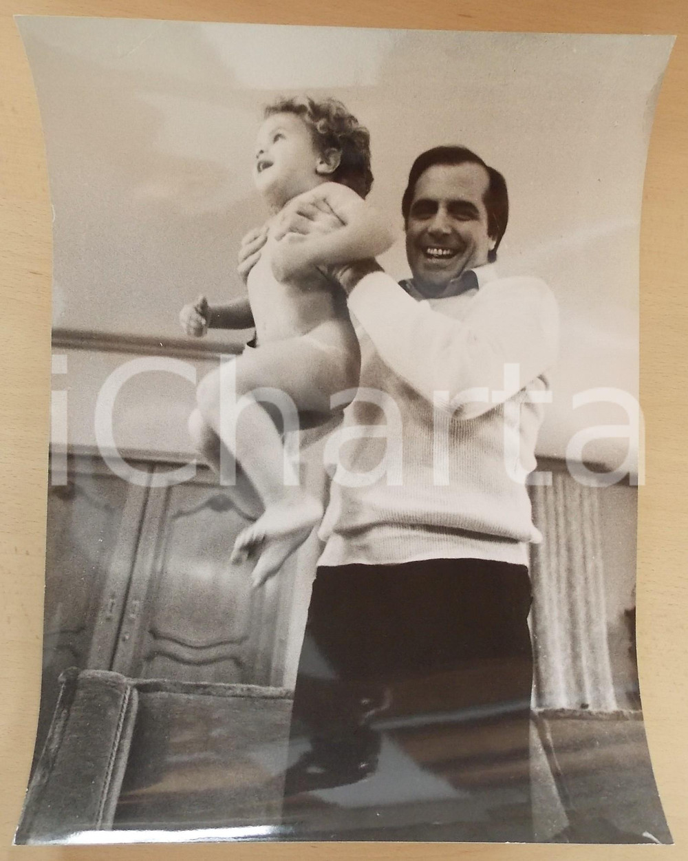 1970 ca COSTUME Attore Carlo GIUFFRE' con il figlio bambino (1) Foto 30x40 cm