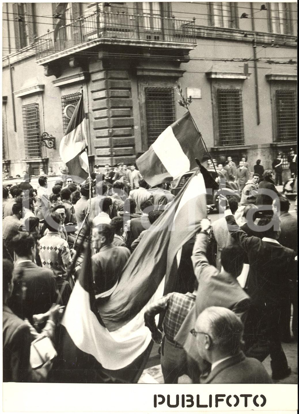 1954 ROMA Manifestazioni di studenti per ritorno di Trieste all'Italia *Foto