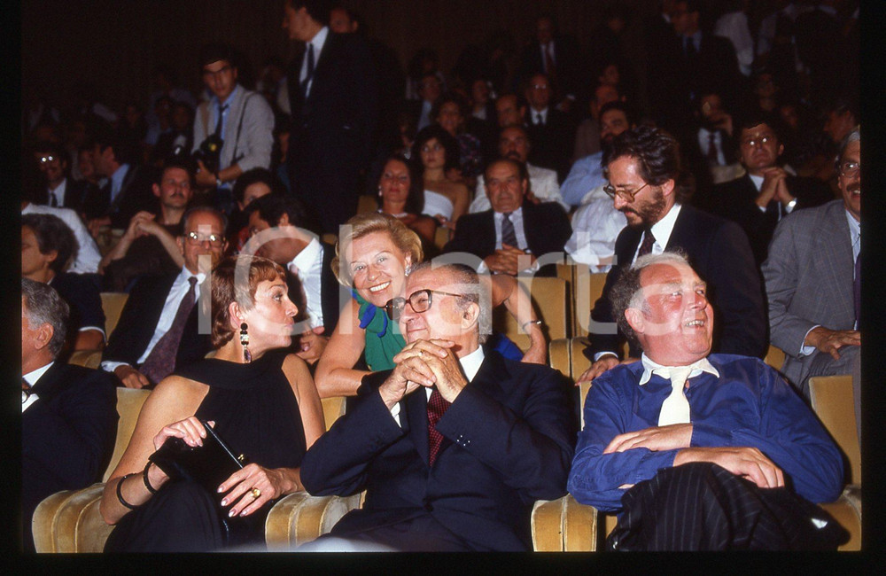 Fotografia d epoca originale 35mm vintage slide 1983 VENEZIA Federico FELLINI Giulietta MASINA Ritratto 3 1