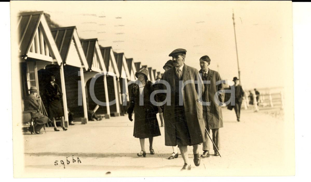 Fotografia d epoca originale 1928 BOURNEMOUTH UK Famiglia a passeggio sul lungomare Foto cartolina 1