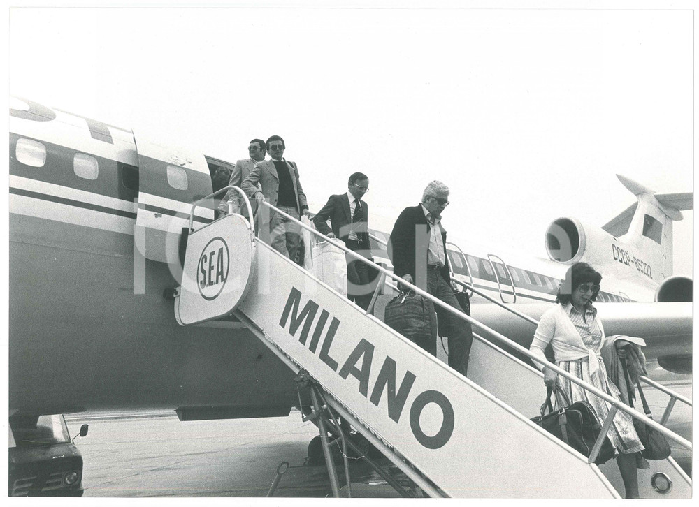 Fotografia d epoca originale 1978 MILANO Arrivo di una delegazione russa  Fotografia 30x22 cm 2 1