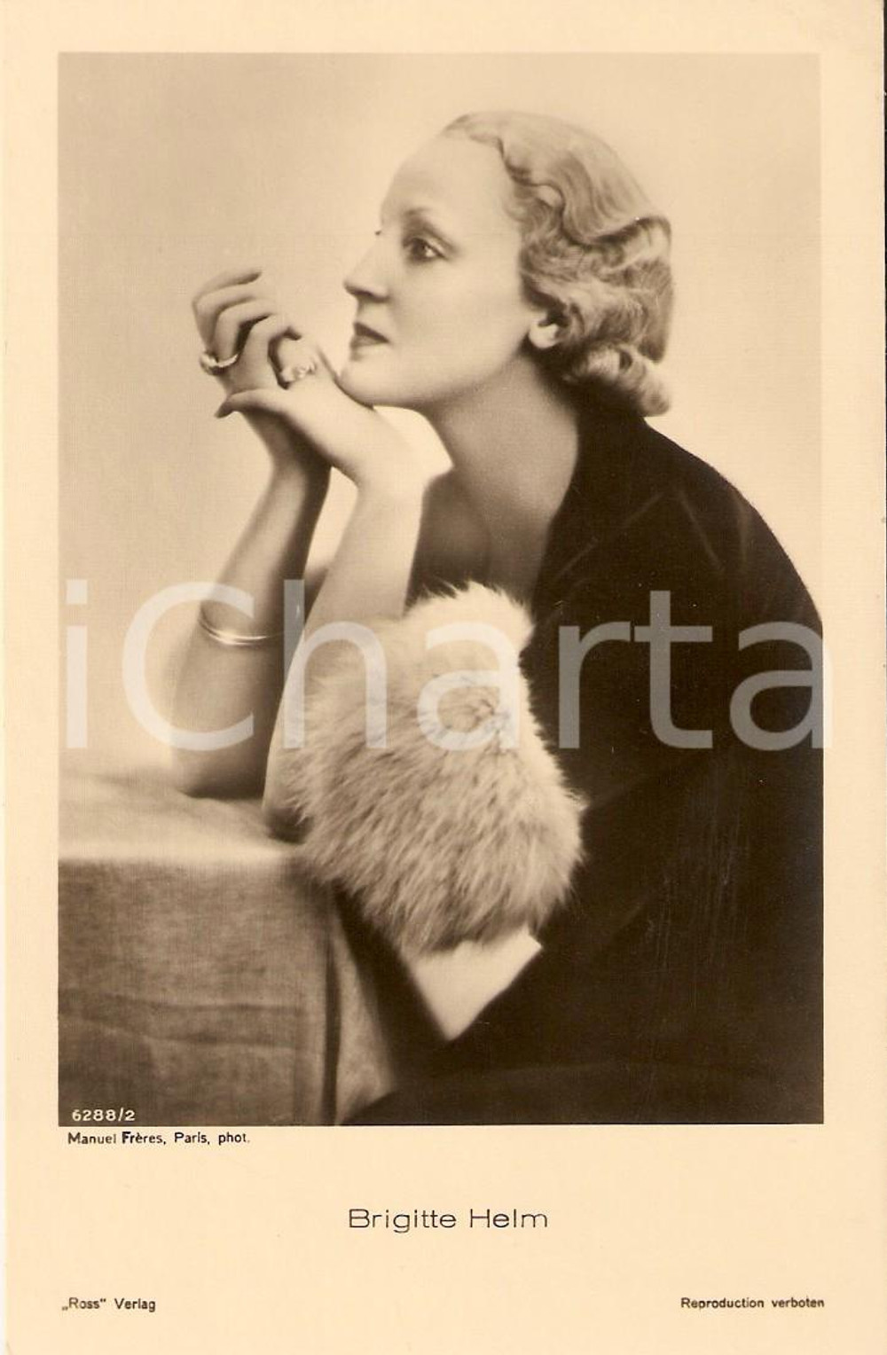 Cartolina originale da collezione 1935 ca CINEMA Actress Brigitte HELM Portrait with rings *Cartolina FP NV 1