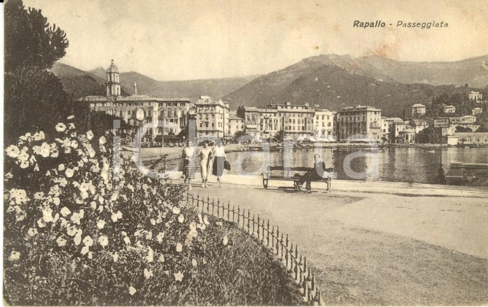 Cartolina originale da collezione 1933 RAPALLO GE Passeggiata sul lungomare Cartolina ANIMATA FP VG 1