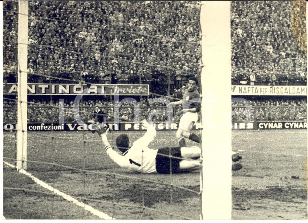 1960 FIRENZE CALCIO FIORENTINA-JUVENTUS 1-0 Tiro di Miguel MONTUORI *Foto 18x13