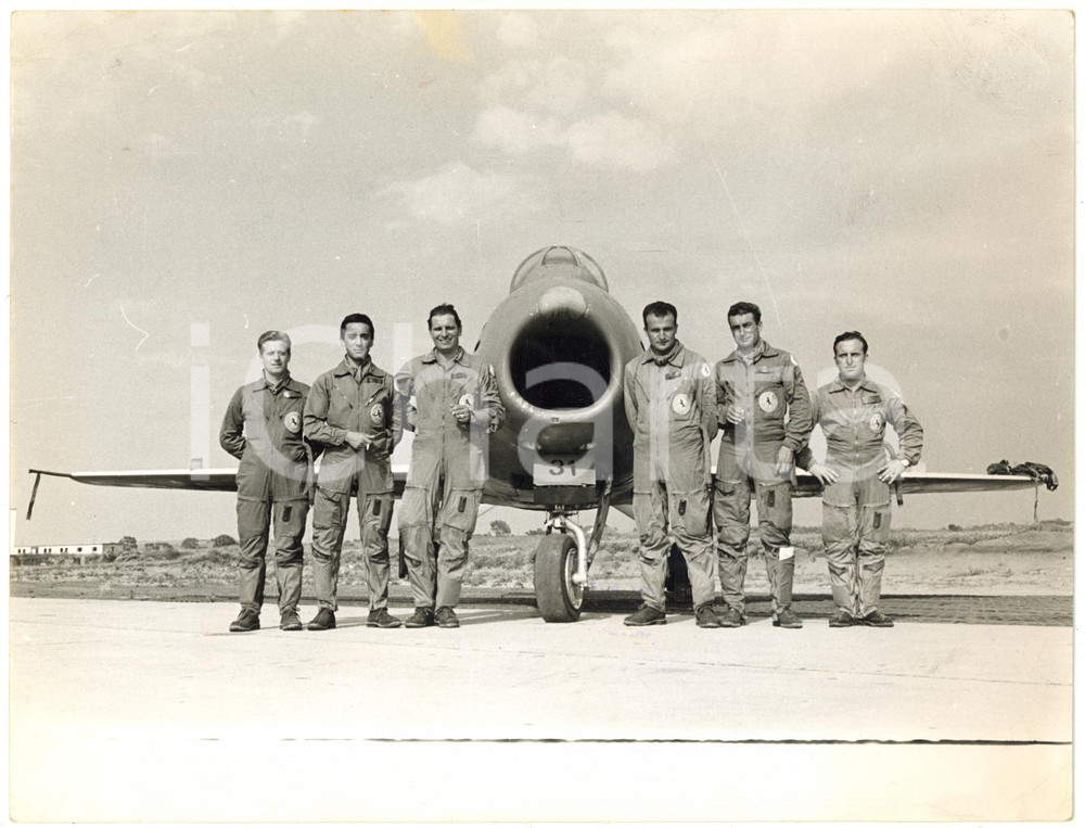 1957 MILANO AEROPORTO FORLANINI Piloti dello stormo acrobatico IV AEROBRIGATA