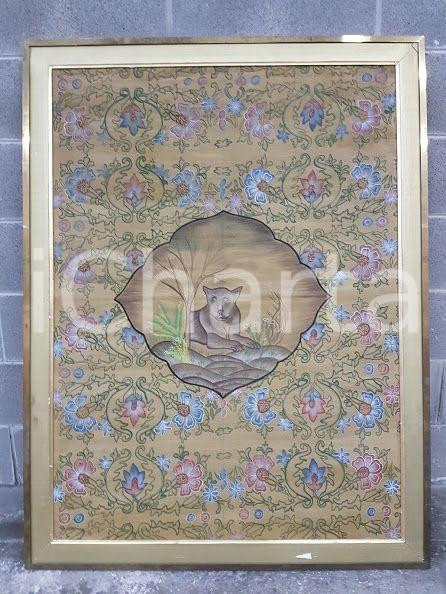 1975 CINA VINTAGE Pantera sdraiata rivolta dx fondo floreale - quadro 96 x 126,5