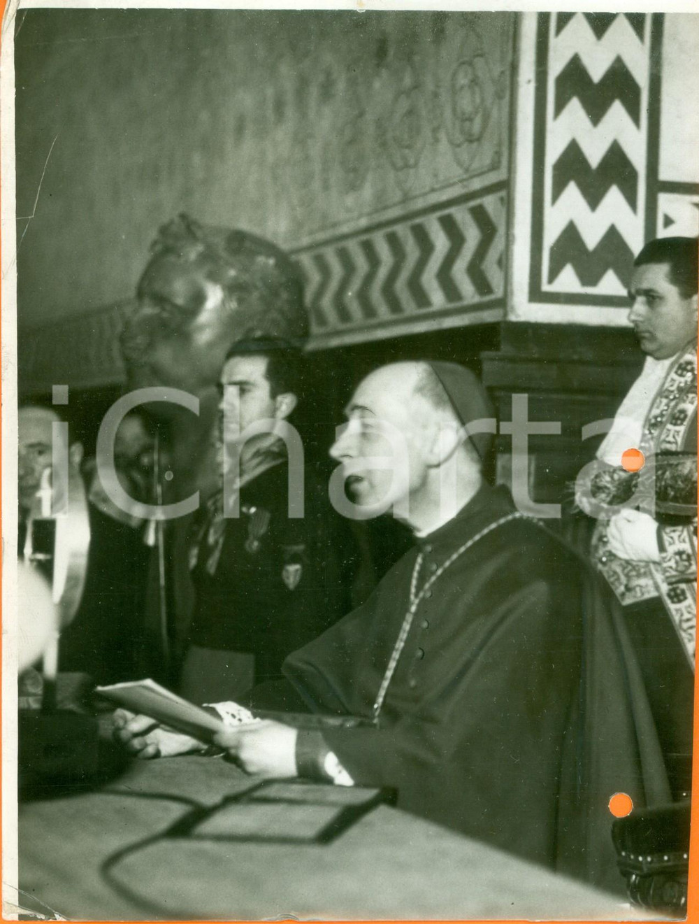 Fotografia d epoca originale 1937 MILANO Card. Ildefonso SCHUSTER parla alla Scuola di MISTICA FASCISTA Foto 1