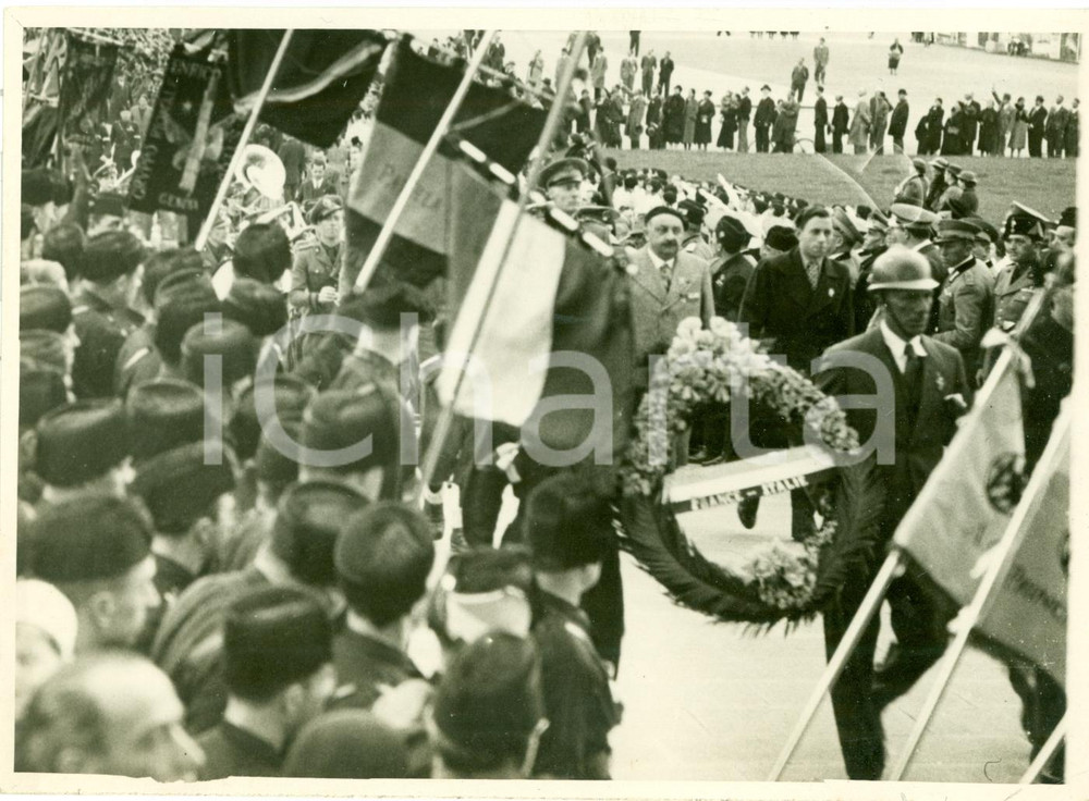 Fotografia d epoca originale 1935 GENOVA Omaggio ai Caduti Genovesi dei 2000 combattenti francesi FOTO 1