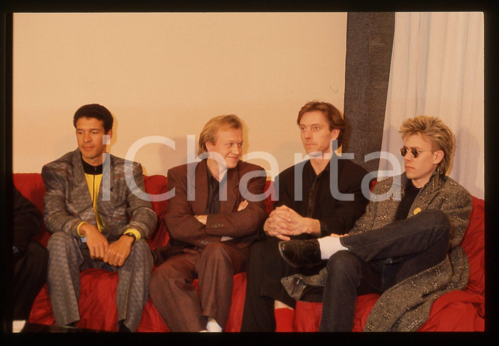 35mm vintage slide* 1987 FESTIVAL DI SANREMO LEVEL 42 Ritratto nel backstage 8