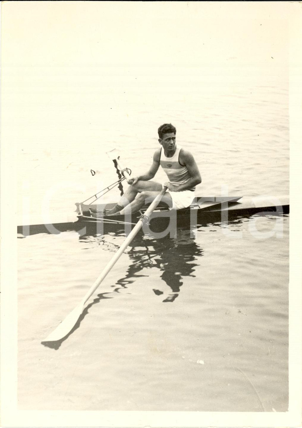 Fotografia d'epoca originale 1936 MILANO IDROSCALO Gare canottaggio Atleta MICHELA di TORINO a bordo Skiff 1