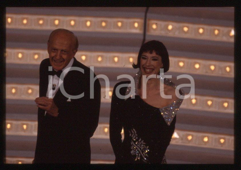 Fotografia d epoca originale 1998 Festival SANREMO Veronica PIVETTI Raimondo VIANELLO 35mm vintage slide 5 1